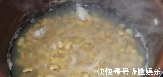 淘米水鸡蛋壳，不如“几粒它”，养花用1点，半年不施肥，长爆盆！