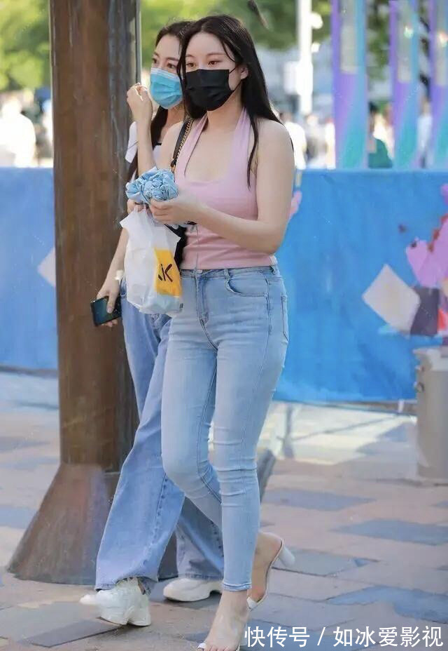 束腰 小腹凸起怎么穿衣?分清穿搭主次,往往会有事半功倍的效果!