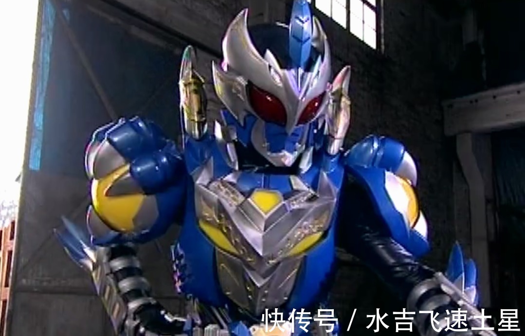 手办|网友用龙虾壳制作手办,不过这不是铠甲勇士,而是龙虾异能兽