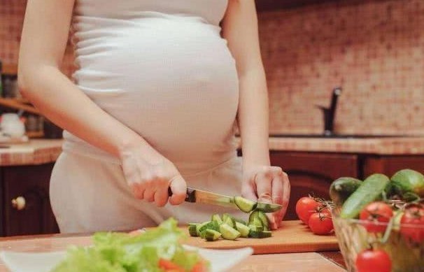 怀孕|怀孕时,当宝宝“饿了”会发出3种“信号”,孕妈别忽视了!