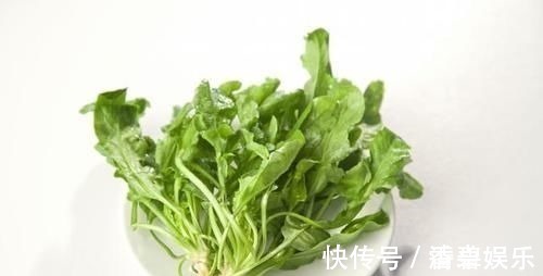 胡萝卜素|2岁小男孩，食管漏了，两次大手术保命，奶奶悔哭：我太无知了