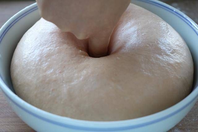 细长条|早餐别蒸馒头，换个做法，比面包还好吃，不加油不加水，营养翻倍