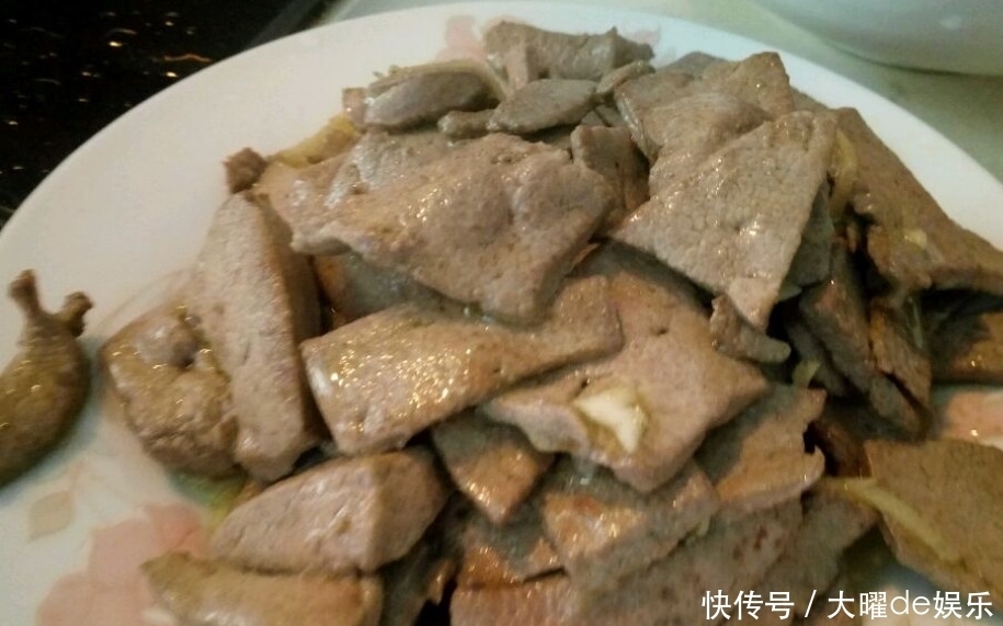 入冬后不要錯過此肉,常吃視力好,吃一盤抵3斤枸杞,價格還很低