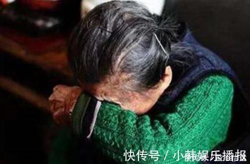 宝宝|“你是亲妈吗?”1岁宝宝摔下床,妈妈却冷眼旁观,医生:做的对