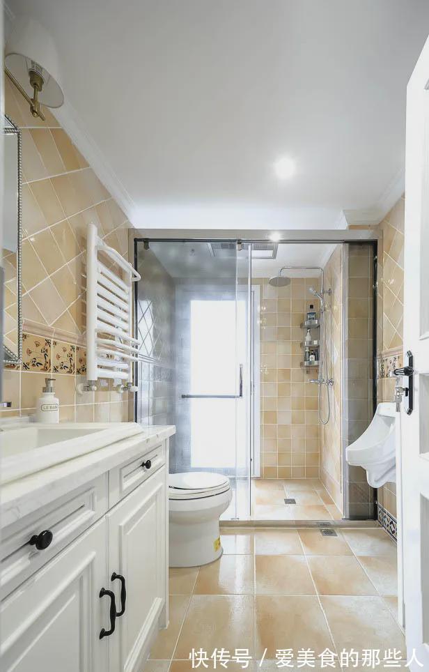 新房|132平米的新房,美式混搭风装修,不规则厨房装出了既视感!