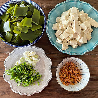 海带虾米豆腐汤vs煎烤骨肉相连