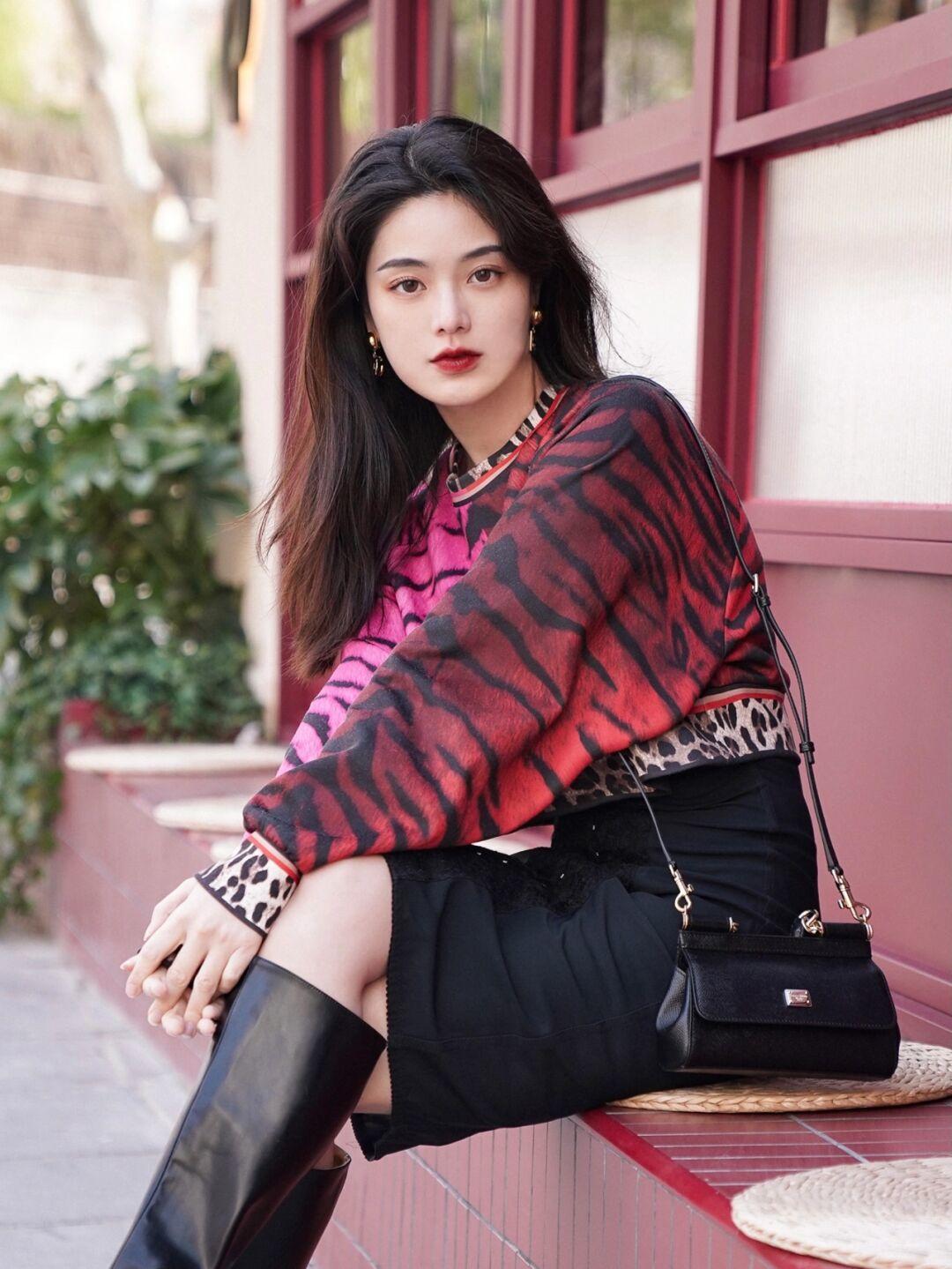 卫衣 冬天穿“卫衣”就选这几款,日常舒适又百搭,普通人也能驾驭