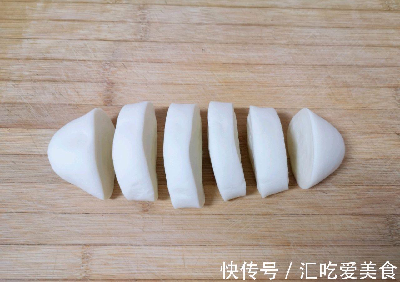 自制梅菜肉酱烧饼,在家也能吃到特色小吃,鲜香适宜,味道很棒