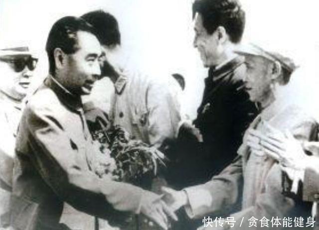 弱点|师长想率部起义,问副师长意见,副师长一言暴露国军最大弱点