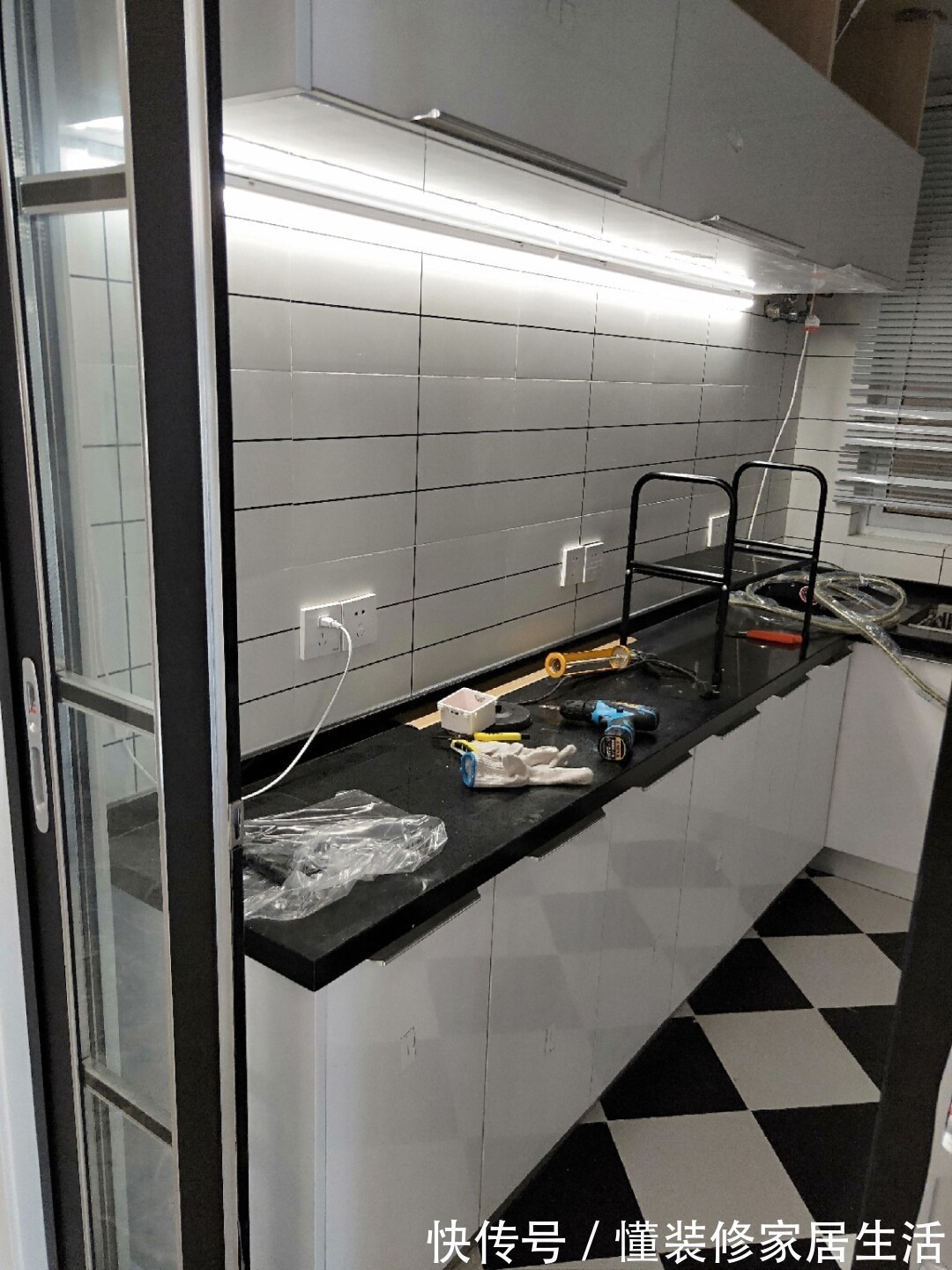 客厅|简约风新房完工通风中，差不多可以入住了，温馨舒适又大气，晒晒