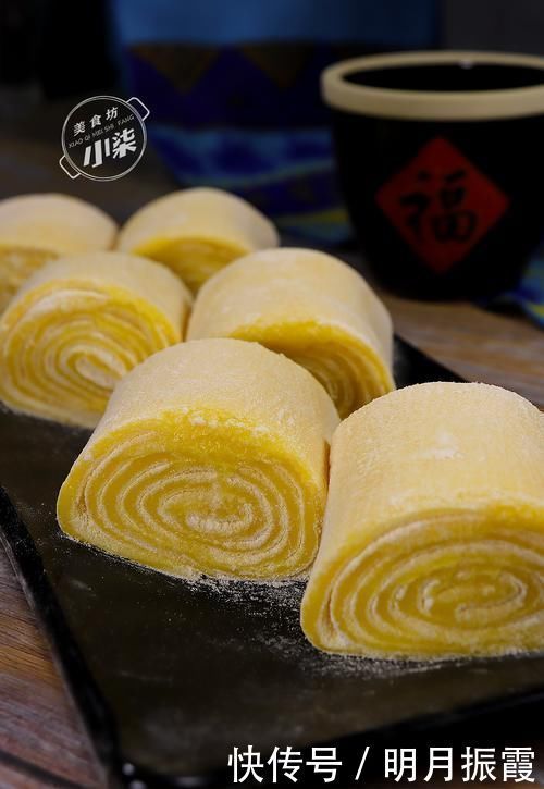 2个红薯,1碗糯米粉,不烤不油炸,简单一做,软糯香甜又多层