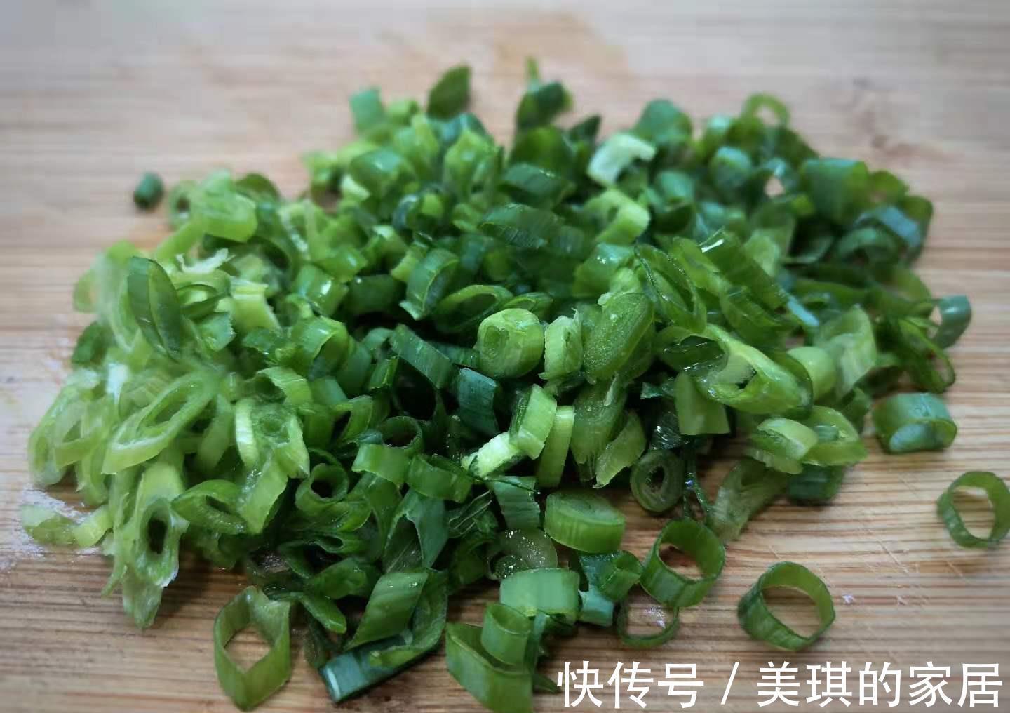 工薪阶层|我家早餐连续5天都有它,咸香可口还特管饱,大人孩子吃不厌!