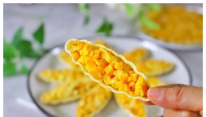 焦糖杏仁|零难度的网红小零食，手残党就能做，香甜酥脆，好吃到停不下来