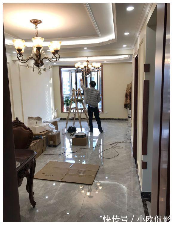 我妈|晒晒亲妈给装修的新房，看了卧室壁纸笑哭了，老妈我太难了！