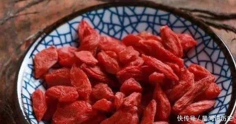 天生一对|枸杞和它是“天生一对”,连喝3天,不仅肝干净了,肾气也补满