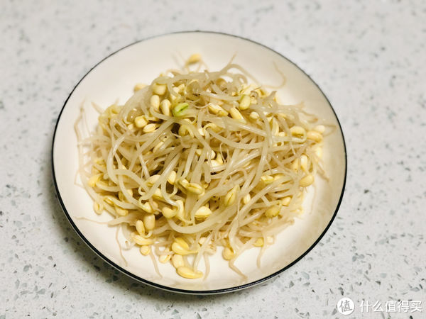 天冷就馋这道菜，人称“如意菜”，价格便宜寓意好，一盘才2元钱