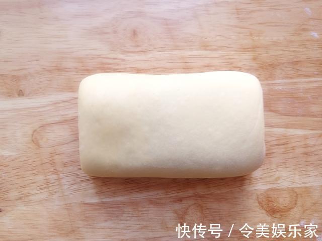 自制吐司总是干硬方法用错,难怪不柔软,诀窍分享给你,快试试