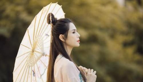 今年最心动的5款发型，超显脸小还不挑人，给你的气质加分