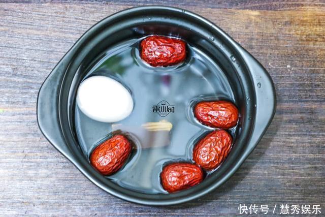 民间|民间老医生教的土方子，补血这样吃管用，一天一碗，亲测有效！