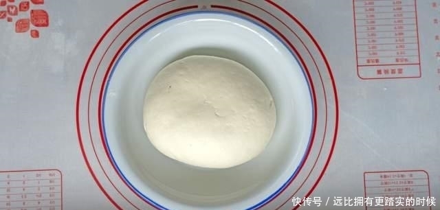 正月十五元宵节,家宴菜单已备好,5荤4素1汤上一桌,十全十美