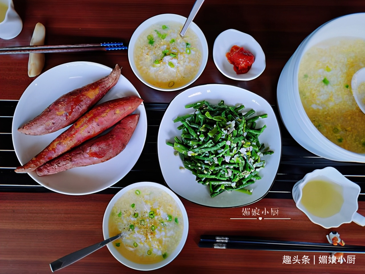50岁阿姨复刻妈妈的早餐，咸味蛋花粥，蒜香缸豆，记忆里的家味道