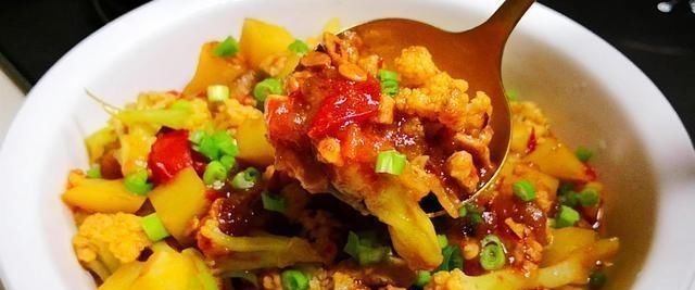 午饭我用它代餐，一个月下来，腰身细了，赘肉没了，好吃又顶饱