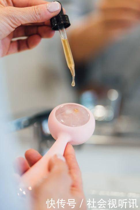 回首过去一年，总结这些高性价比的精华，又美白又抗老不输大牌！