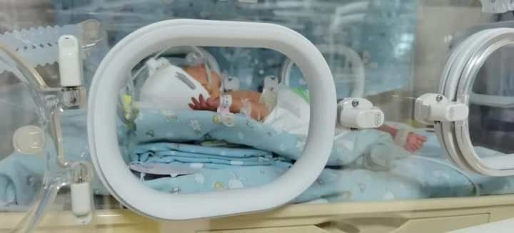 兄妹俩|100多个日夜的精心守护 超早产双胎宝宝闯过生命关卡