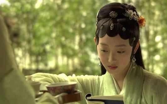 聊斋@87版红楼梦被奉为经典，为啥李少红版红楼梦却引发海量恶评