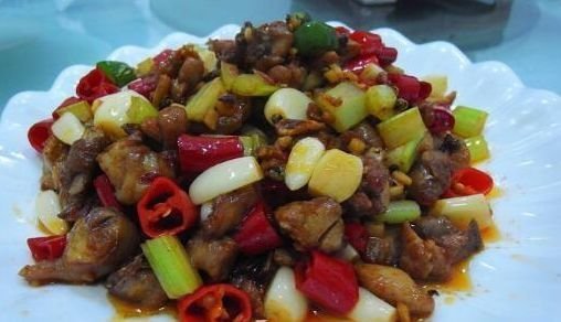 美食精选:盐即可出锅,爆炒鸡丁,湖南小炒肉,蛋香杏鲍菇的做法