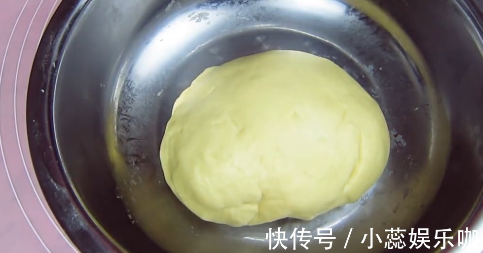 面团|教你正宗的面包做法,学会这个诀窍,面包才柔软蓬松,一次就成功