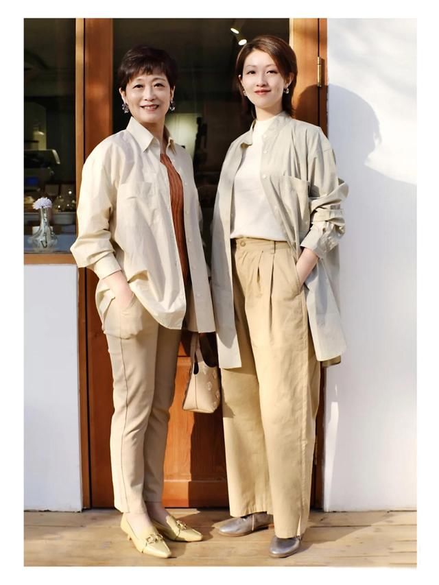 讲真！穿优衣库就服这些50+女性，她们的早春穿搭，时髦高级