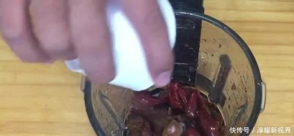 电饭锅|用电饭锅做的蛋糕又软又有弹性,你想怎么收就怎么收!