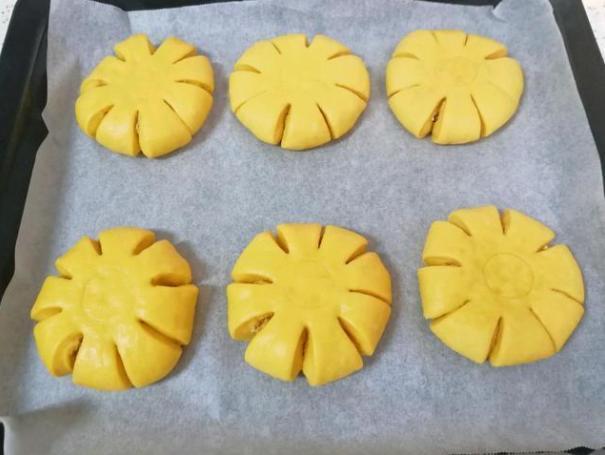 超美味的南瓜面包,粗粮烘培有营养,在家自己就能做