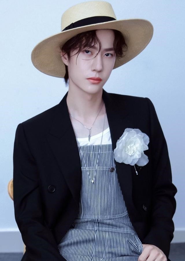 街舞|综艺节目《这就是街舞3》团队负责人王一博