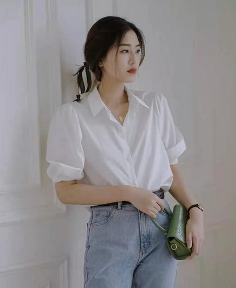  造型|袁立美得真招摇，绿色高跟鞋配大粉裙不俗气，超大项链成了亮点