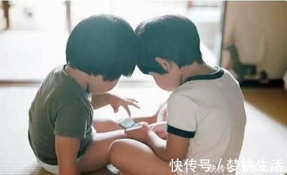 朋友圈|“后悔让女儿跟我姓”,二胎宝妈发朋友圈哭诉,原因引过来人共鸣