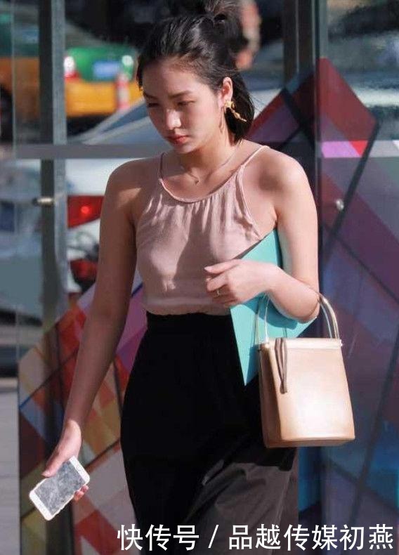 藏不住|高颜值女神时尚装扮有亮点,小吊带藏不住好身材