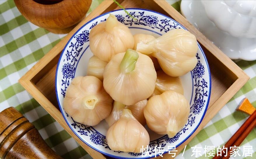 口感|腌糖醋蒜，别只会放糖和醋，记得多放1味料，口感酸甜嘎嘣脆