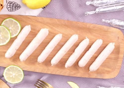 孩子爱吃的手工虾肉肠，烹饪简单，肉嫩味美，吃一次念念不忘