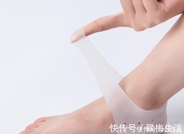 丝袜 穿高跟鞋好看但脚受罪只需用这神器,不疼不磨双脚舒适一整天