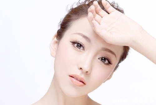 化妆|经常化妆与素颜的女生,皮肤有什么区别?看完这几点可能就懂了!