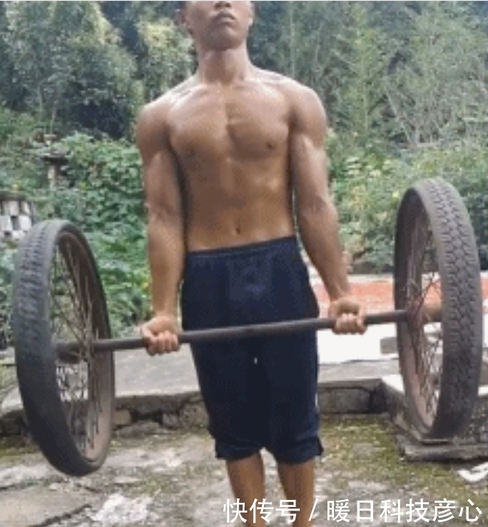 小伙|一兆韦德健身:农村小伙不到健身房也能练出好身材