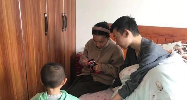 手环|错换人生28年:淮河医院和护士郭希志,分别扮演了什么角色?