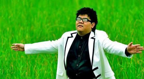 因《星光大道》一夜爆紅，被導(dǎo)演罵滾出娛樂圈的楊光，經(jīng)歷了什么