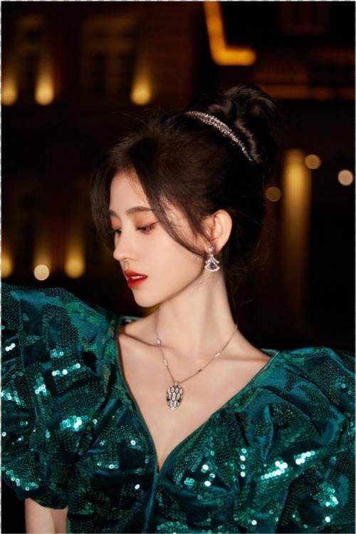 微博之夜，16位女明星佩戴的大牌珠宝首饰，有你喜欢的吗