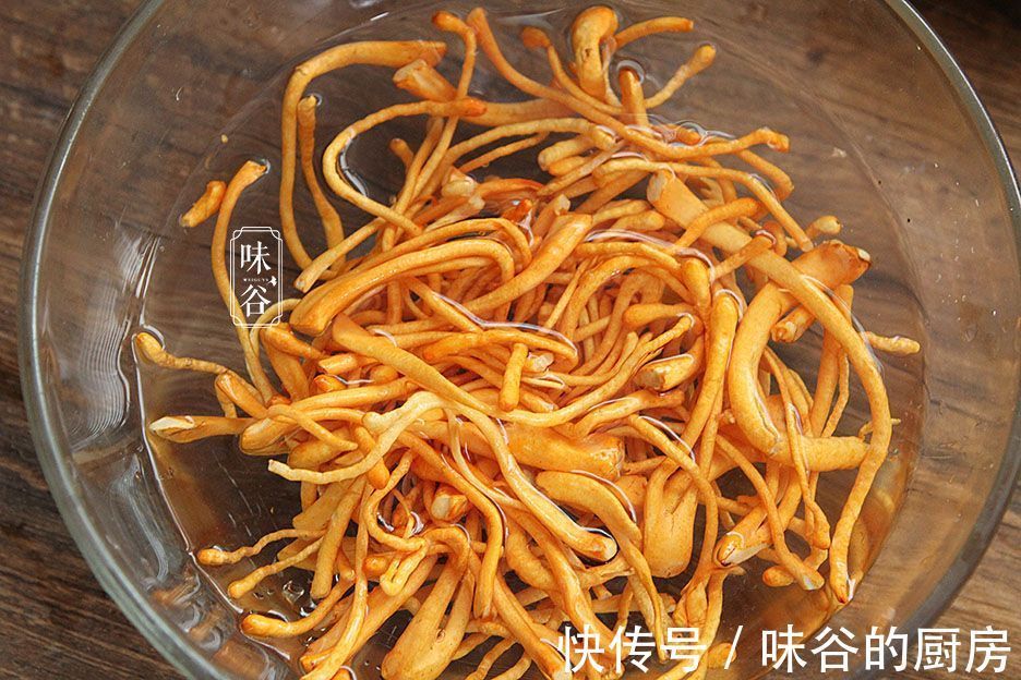 金秋十月，记得喝这汤，不寒不燥，提高家人抵抗力，胃口好吃饭香