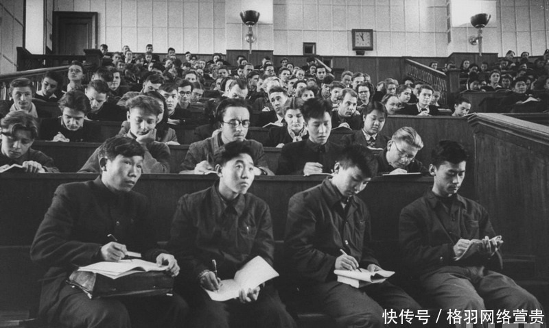 1956年苏联最高学府莫斯科国立大学刻苦攻读的中国留学生