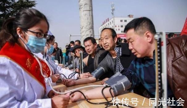 高血压患者|有高血压的人,饭前记住“3句话”,疏通血管,血压不敢上升!