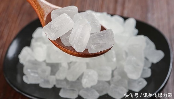 冰糖|炒糖色怎么做才更红亮?做好“四步”,糖色红亮不发黑,味道不苦